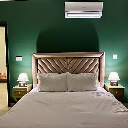 Serenity Corner 4 Bhk Islamabad Exteriör bild
