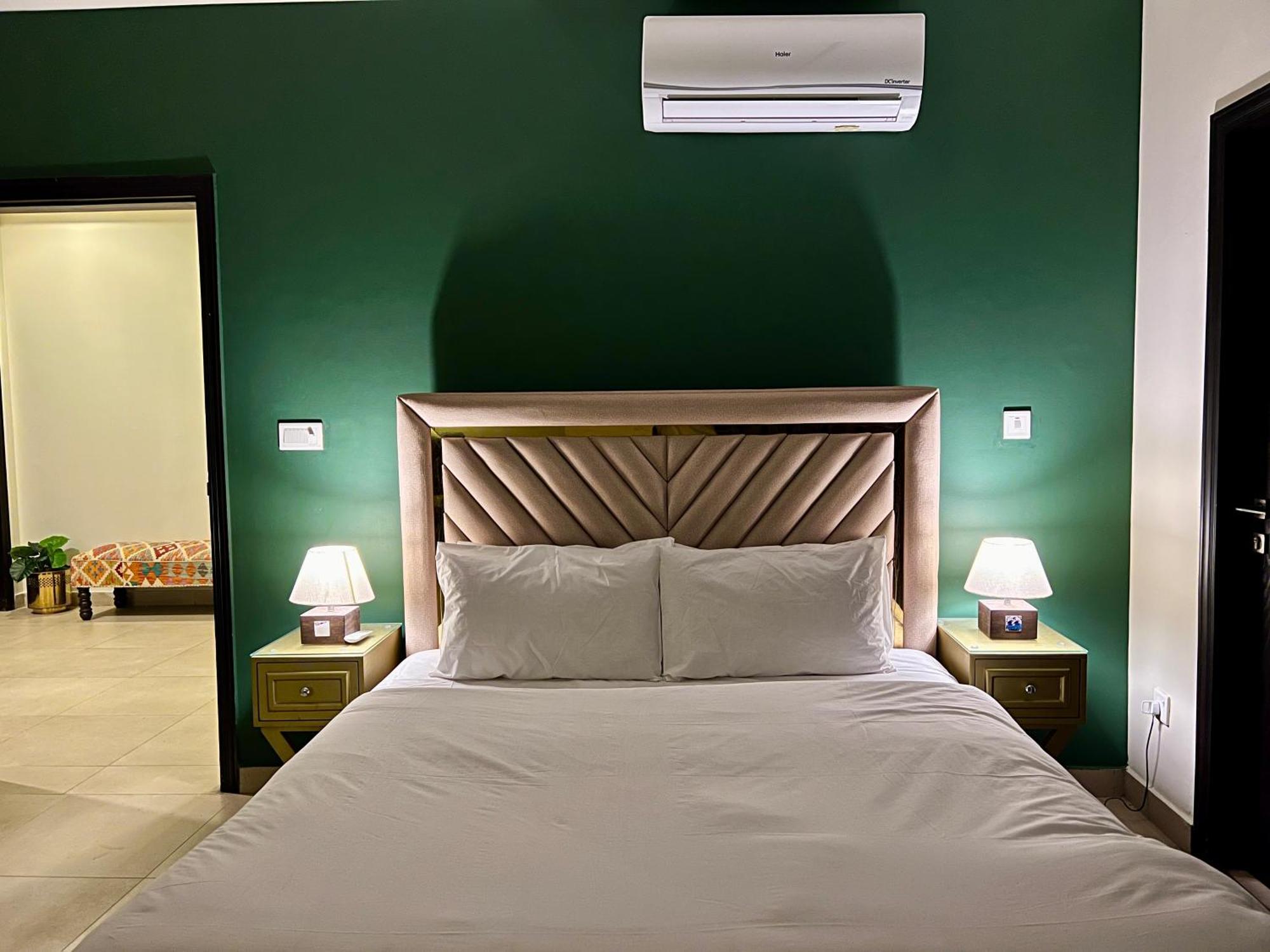 Serenity Corner 4 Bhk Islamabad Exteriör bild