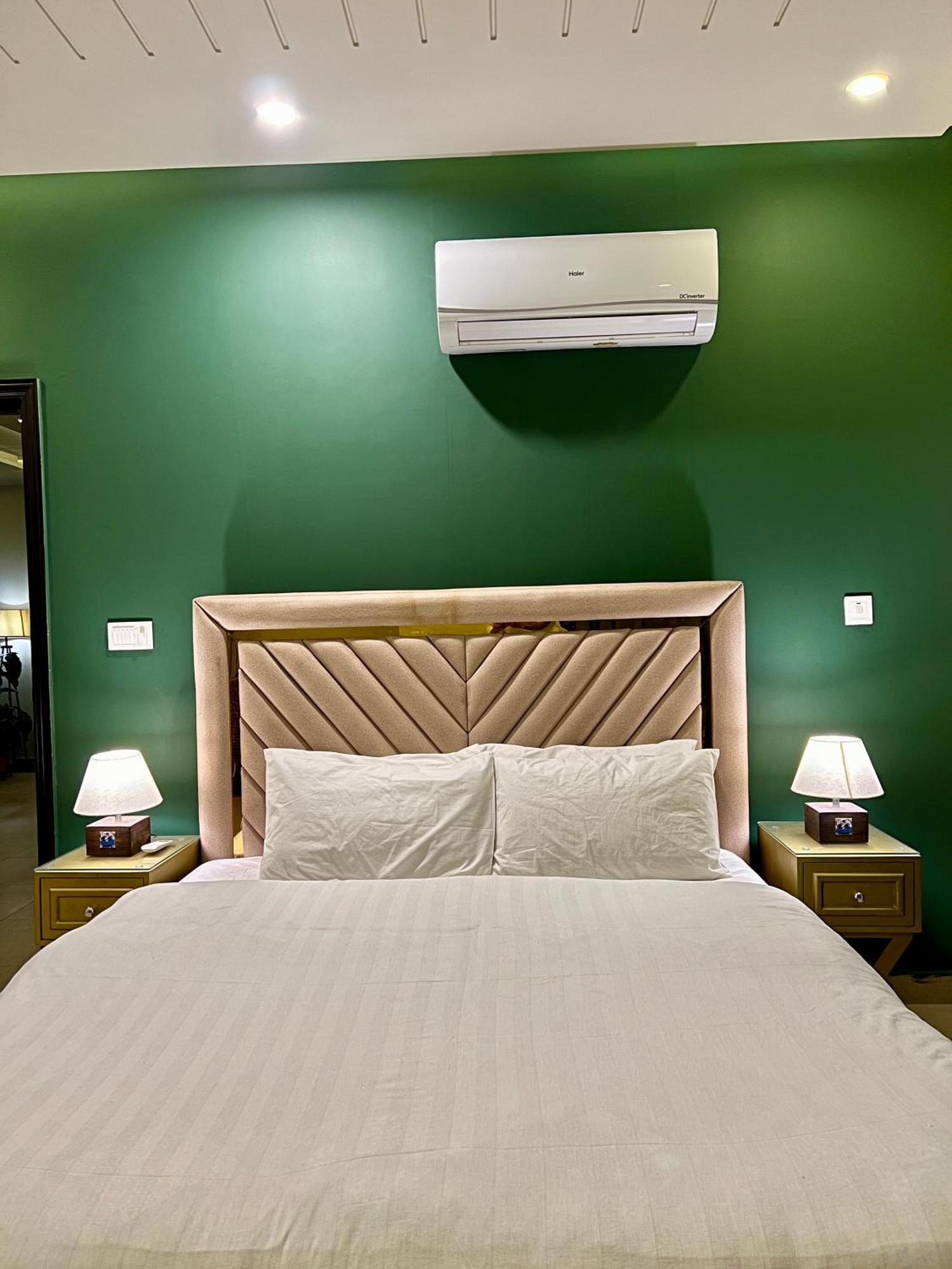 Serenity Corner 4 Bhk Islamabad Exteriör bild