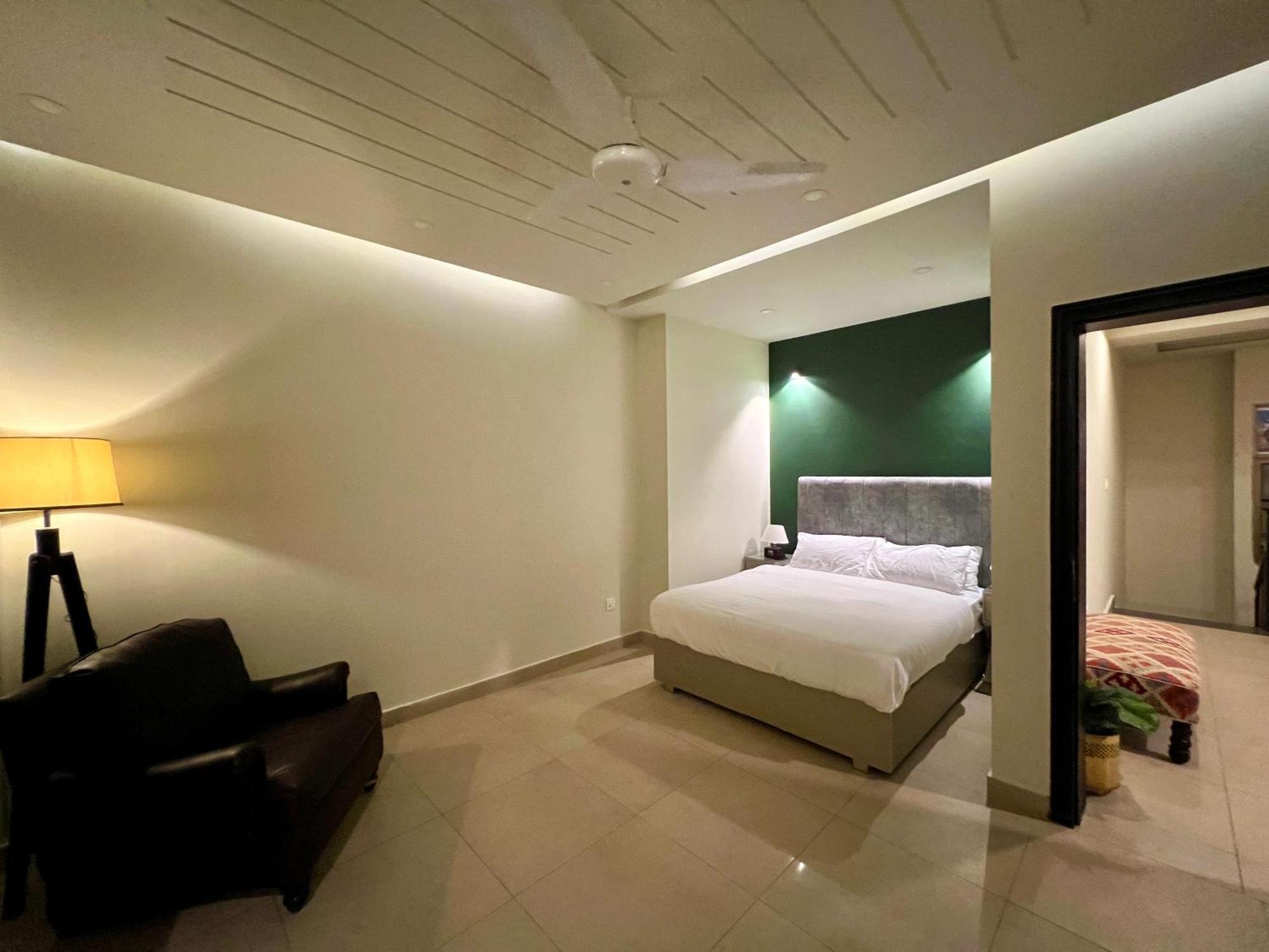 Serenity Corner 4 Bhk Islamabad Exteriör bild