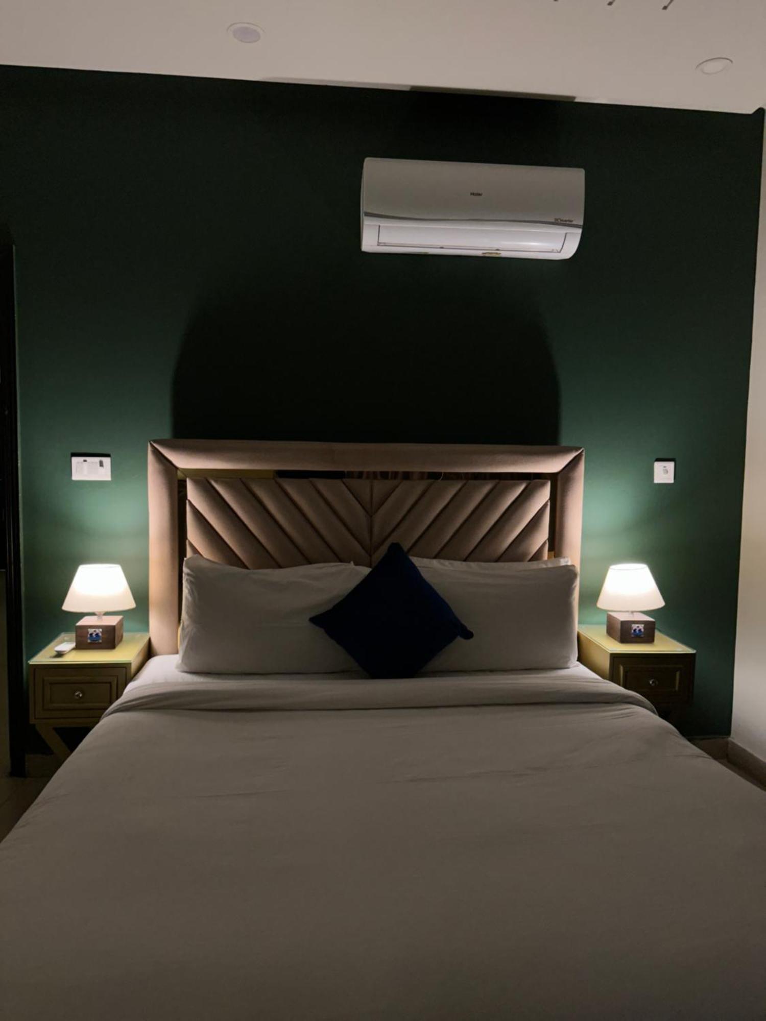 Serenity Corner 4 Bhk Islamabad Exteriör bild